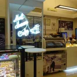 A Pesti Jégbüfé, Budapest - Étel/ital