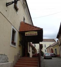 Jégverem Fogadó étterme