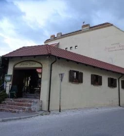 Jégverem Fogadó étterme