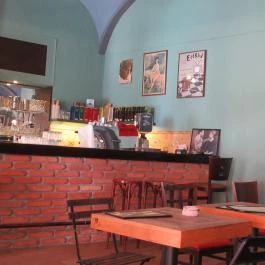 Jelenke, Budapest - Belső