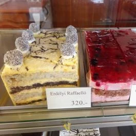 Jenei Kávéház & Cukrászda Vértesszőlős - Étel/ital