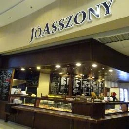 JóAsszony - Corvin Plaza Budapest - Külső kép