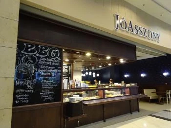 JóAsszony - Corvin Plaza Budapest