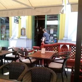 John's Pub & Restaurant Nyíregyháza - Külső kép