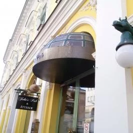 John's Pub & Restaurant Nyíregyháza - Külső kép