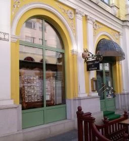 John's Pub & Restaurant