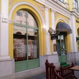 John's Pub & Restaurant Nyíregyháza - Külső kép