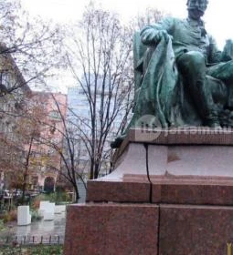 Jókai Mór szobor - Jókai tér