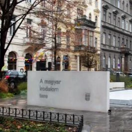 Jókai Mór szobor - Jókai tér Budapest - Egyéb