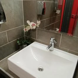 Jókenyér kávézó & mintabolt Pilisszentiván - Mosdó