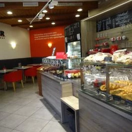 Jókenyér Ludwig & Mentesi (Budakeszi), Budakeszi - Belső