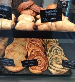 Jókenyér - Móricz Zsigmond körtér