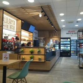 Jókenyér - Móricz Zsigmond körtér Budapest - Belső