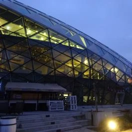 Jónás Kézműves Sörház - Bálna Budapest - Külső kép