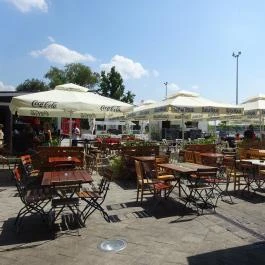 Jónás Kézműves Sörház - Bálna Budapest - Külső kép