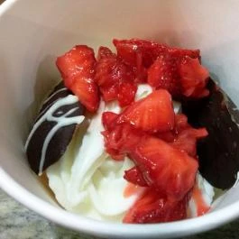 Jono Yogo Önkiszolgáló Frozen Yogurt Bár - WestEnd City Center, Budapest - Étel/ital