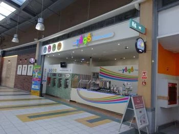Jono Yogo Önkiszolgáló Frozen Yogurt Bár - Auchan Budaörs