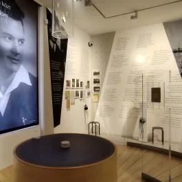 József Attila Emlékhely Budapest - Egyéb