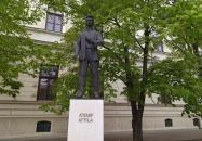 József Attila-szobor Makó