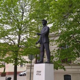 József Attila-szobor Makó - Egyéb