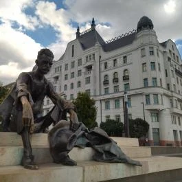 József Attila szobra Budapest - Egyéb