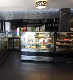 Juhász Cukrászda - Gyöngyház Plaza