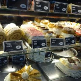 Juhász Cukrászda - Gyöngyház Plaza Gyöngyös - Étel/ital