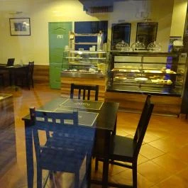 Julien Boulangerie et Patisserie Budapest - Belső