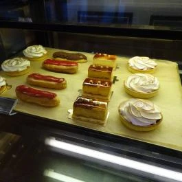 Julien Boulangerie et Patisserie Budapest - Étel/ital