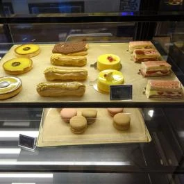 Julien Boulangerie et Patisserie Budapest - Étel/ital