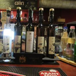 Jurta Korcsma Budapest - Étel/ital