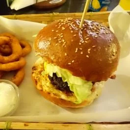 K-208 Kézműves Burger Műhely Budapest - Étel/ital