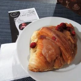 K30 Art Cafe Budapest - Étel/ital