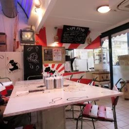 Kacha a Holdon - Belvárosi Piac, Budapest - Belső