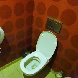 Kadarka Borbár & Borkereskedés Budapest - Mosdó