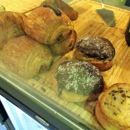 Kaffeine Espresso Bar - Lövőház utca Budapest - Étel/ital