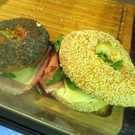 Kaffeine Espresso Bar - Lövőház utca Budapest - Étel/ital