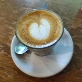 Kaffeine Espresso Bar - Lövőház utca Budapest - Étel/ital