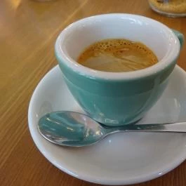 Kaffeine Espresso Bar - Baross utca Budapest - Étel/ital