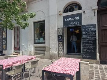 Kajaszünet Falóka Hercegprímás Budapest