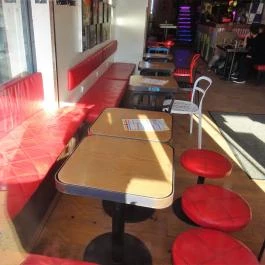 Kakas Plusz - Deák Ferenc tér, Budapest - Belső