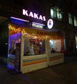 Kakas Plusz - Deák Ferenc tér