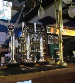 Kaledónia Skót Gastro & Sport Pub