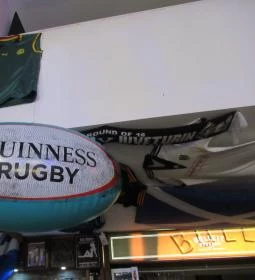 Kaledónia Skót Gastro & Sport Pub