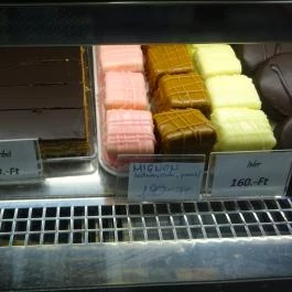 Kálmán Cukrászda Zsámbék - Étel/ital