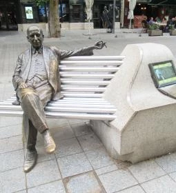 Kálmán Imre szobra