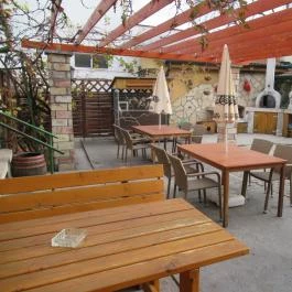 Kalocsáék Malom Vendéglője, Cegléd - Külső kép