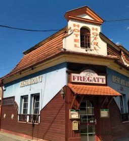 Kalóz Fregatt Étterem