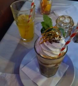 Kalóz Fregatt Étterem