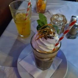 Kalóz Fregatt Étterem Tata - Étel/ital